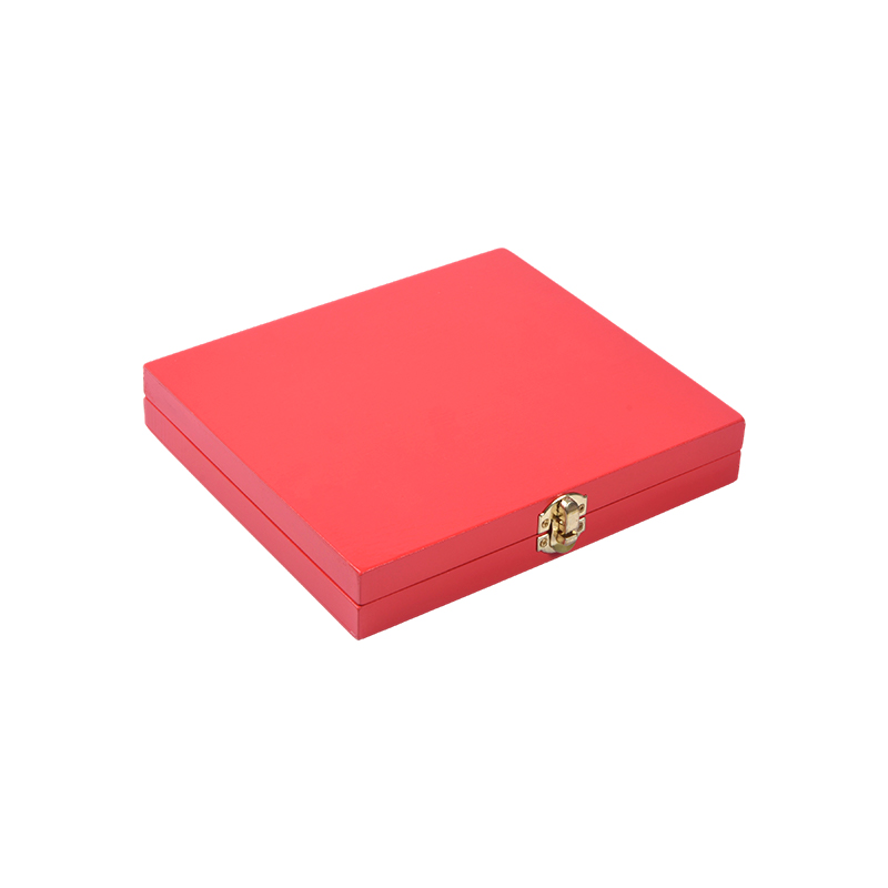 Portable Redwood Box Dual Game Set (Domino at Poker)