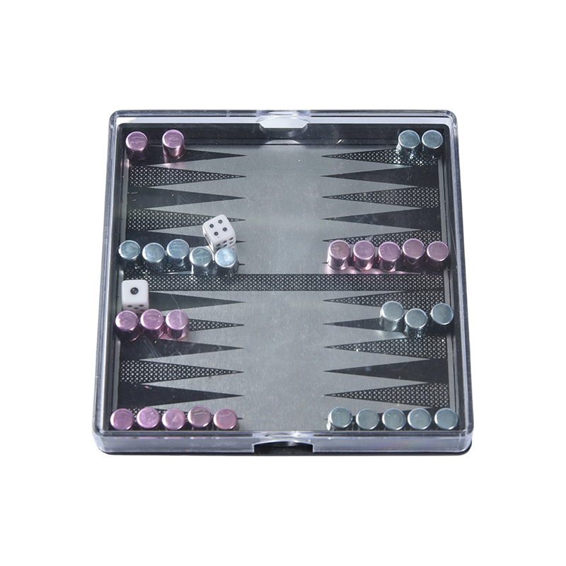Portable magnetic backgammon set