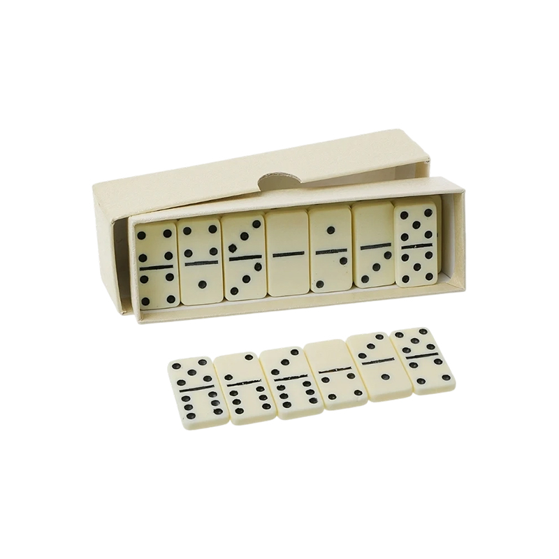 Tradisyonal na Double-Six Dominoes na Nakatakda sa Ivory Finish