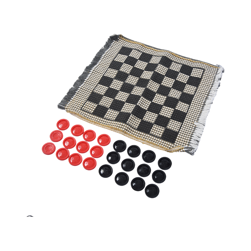 Traditional Checkers Game Mat na may Plastic Playing Discs