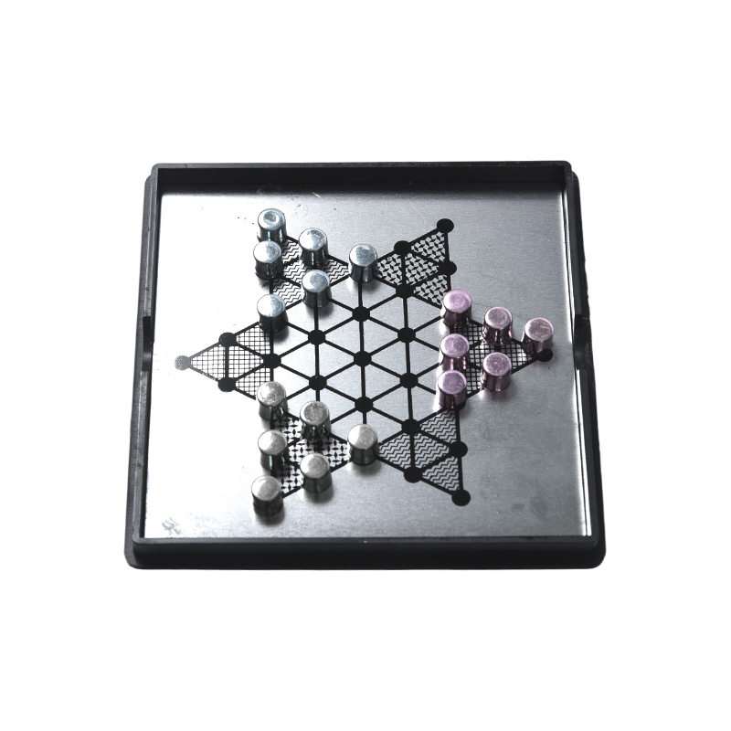 Magnetic Metal Jump Chess Set sa Clear Acrylic Case
