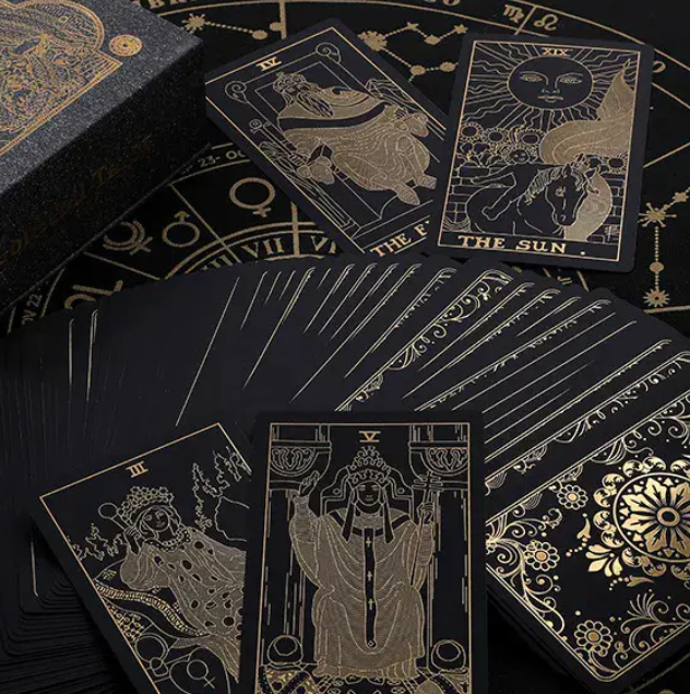 Paano Magbasa ng Mga Tarot Card para sa Mga Nagsisimula?